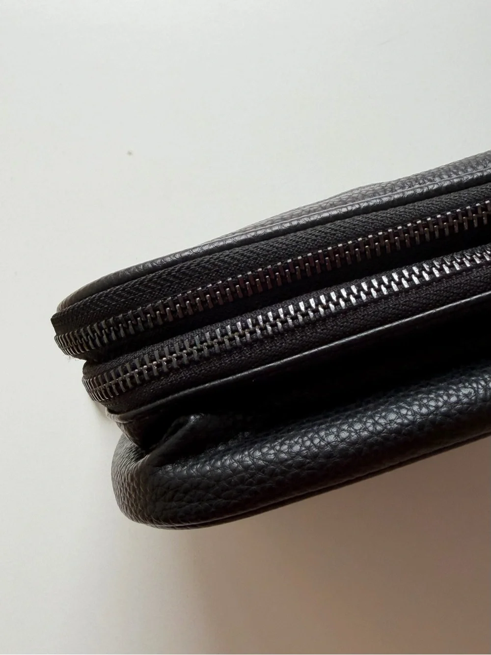 Rad Rev Jetsetter Black Pebbled Leather Makeup Case Travel Organizer